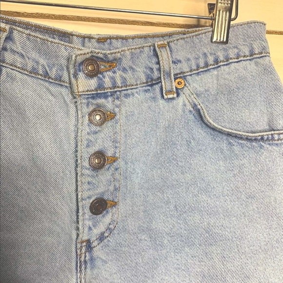 VTG 80s Levis 950 Button High Waist Shorts Sz 6 - Picture 3 of 8